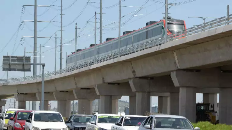 Tren Interurbano M�xico-Toluca 6