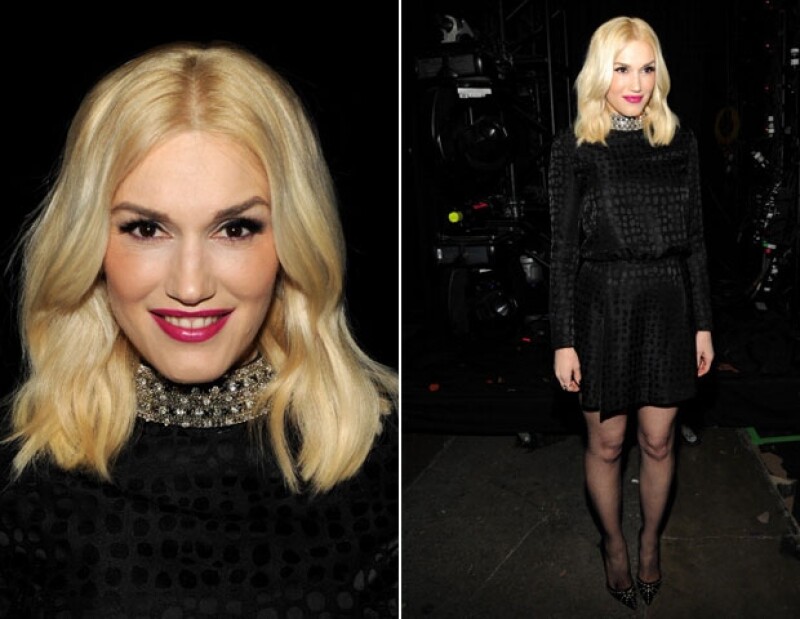 Gwen Stefani fue una de las mejor vestidas, en un vestido últra chic y sofisticado en total black.