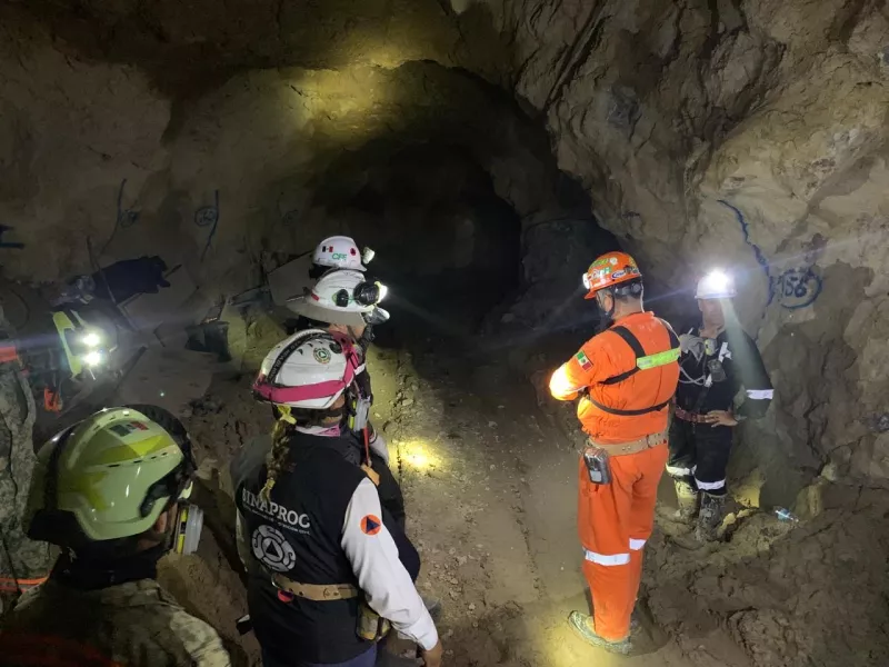 Continúa la busqueda del cuarto minero de Sinaloa que quedó atrapado en la mina Santa Fe