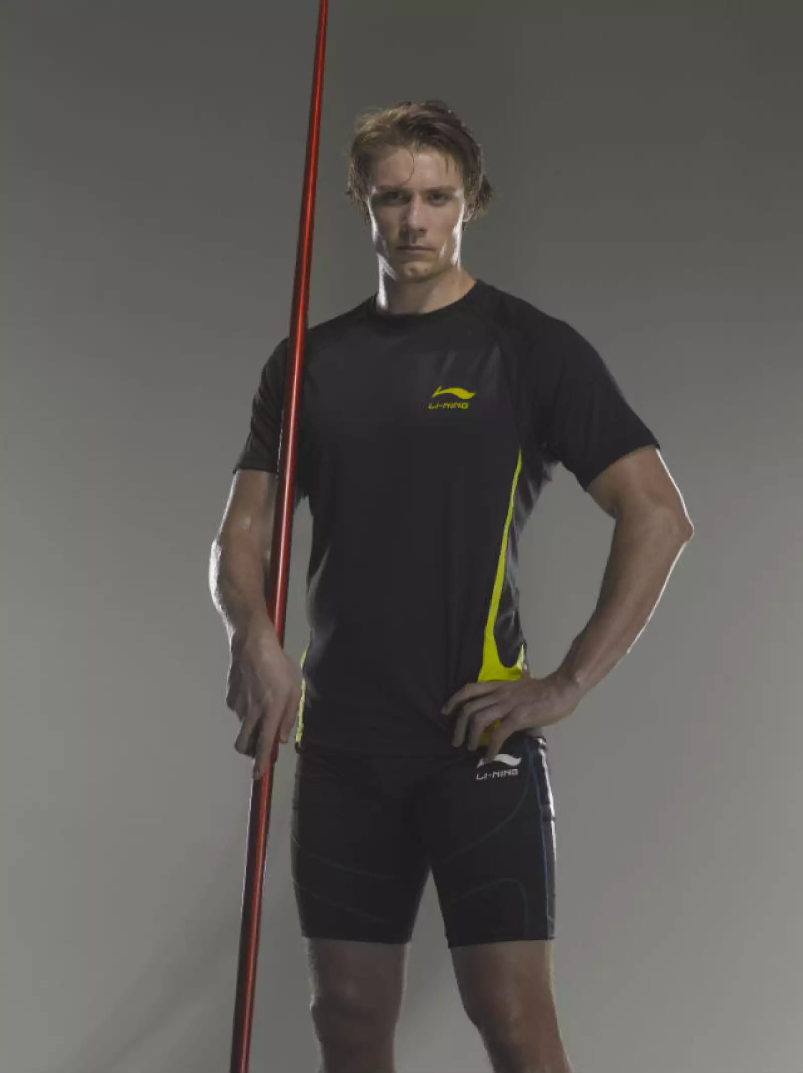 Andreas Thorkildsen es un atleta noruego especialista en lanzamiento de jabalina que se proclamó campeón olímpico de esta prueba en los Juegos de Atenas 2004 y en los de Pekín 2008.