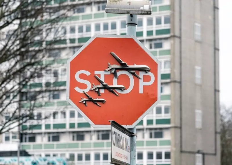 Roban obra de Banksy en Londres