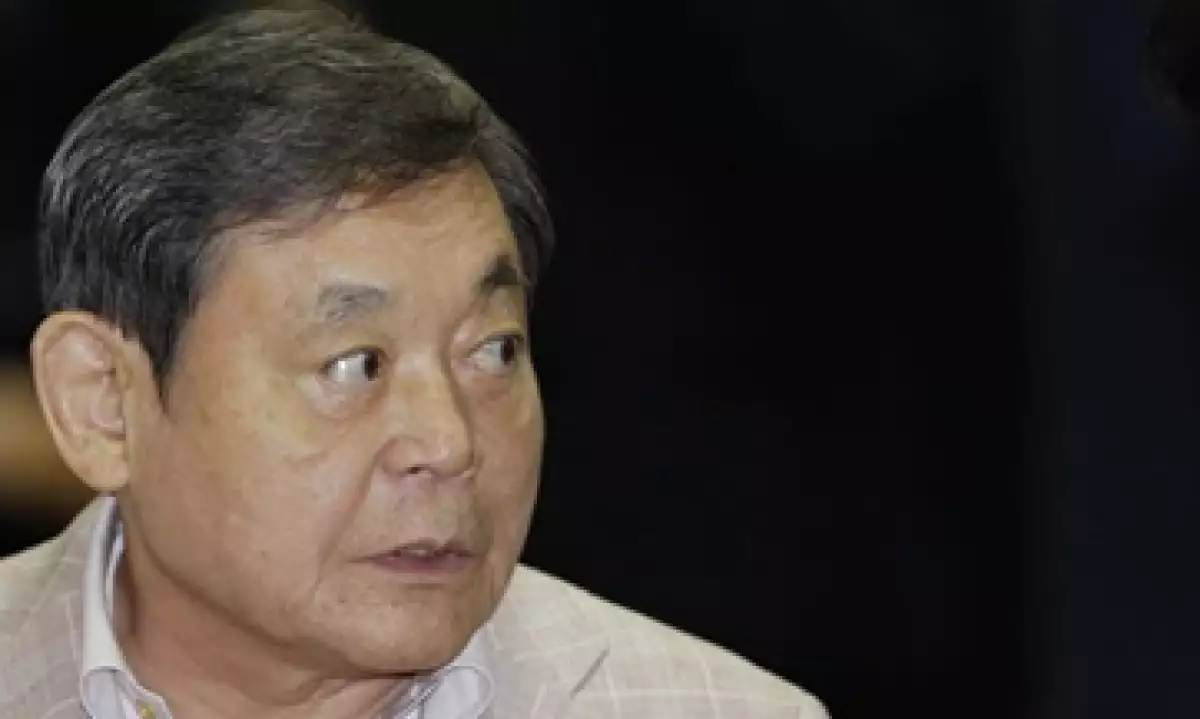 El presidente de Samsung Electronics, Lee Kun-hee, es acusado por sus hermanos de ocultar dos unidades para quedarse con ellas. (Foto: Reuters)