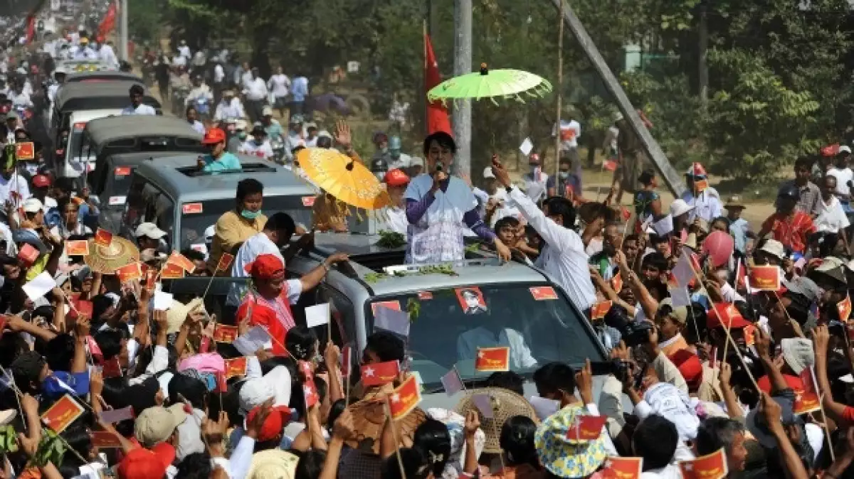 suu kyi inicia su campaña