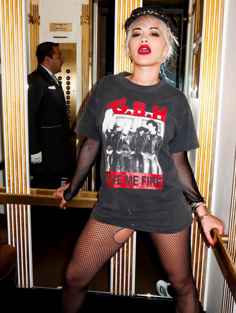 Terry Richardson fue el fotógrafo encargado en hacer posar a la cantante.