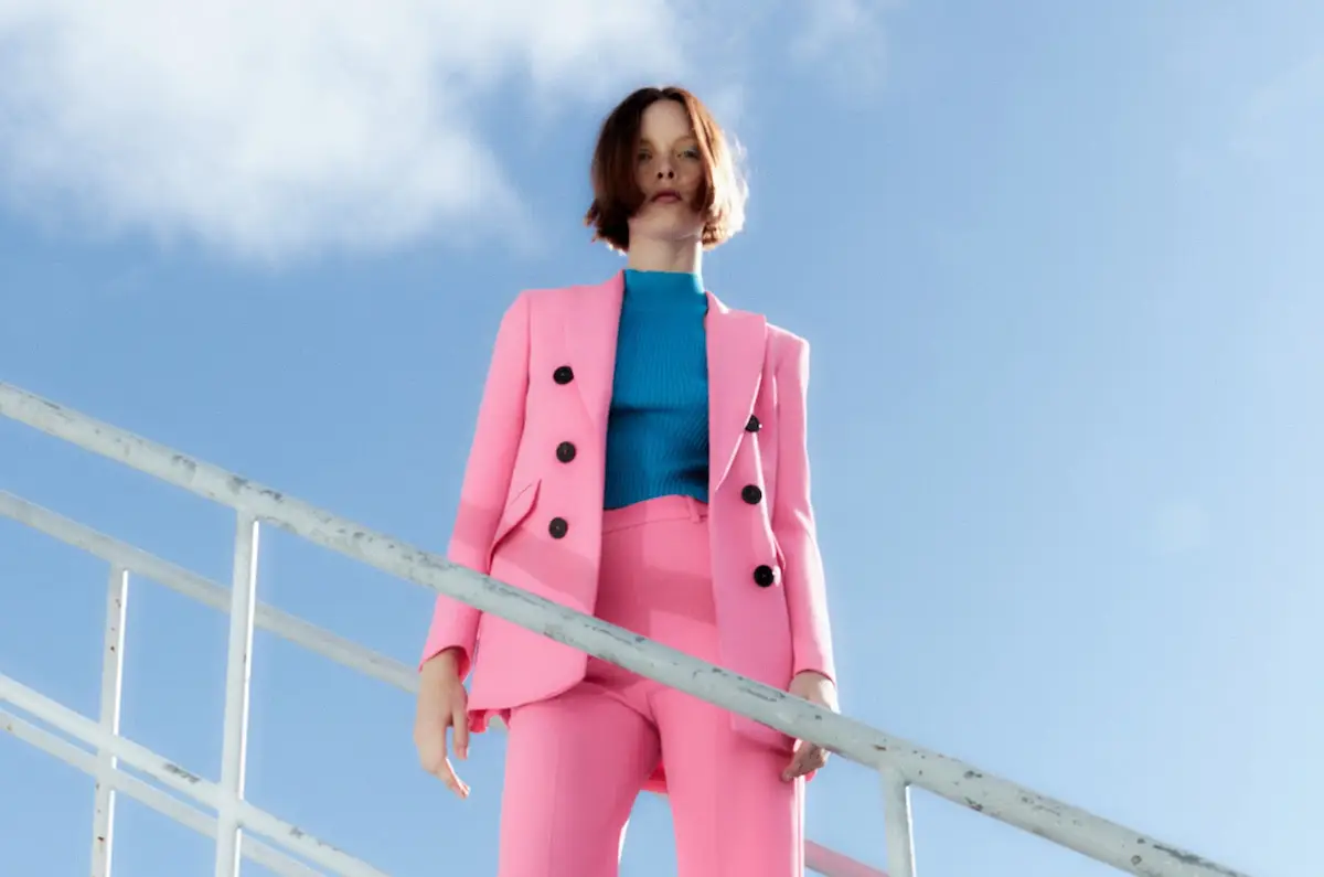 traje-rosa-sfera-barbie.jpg
