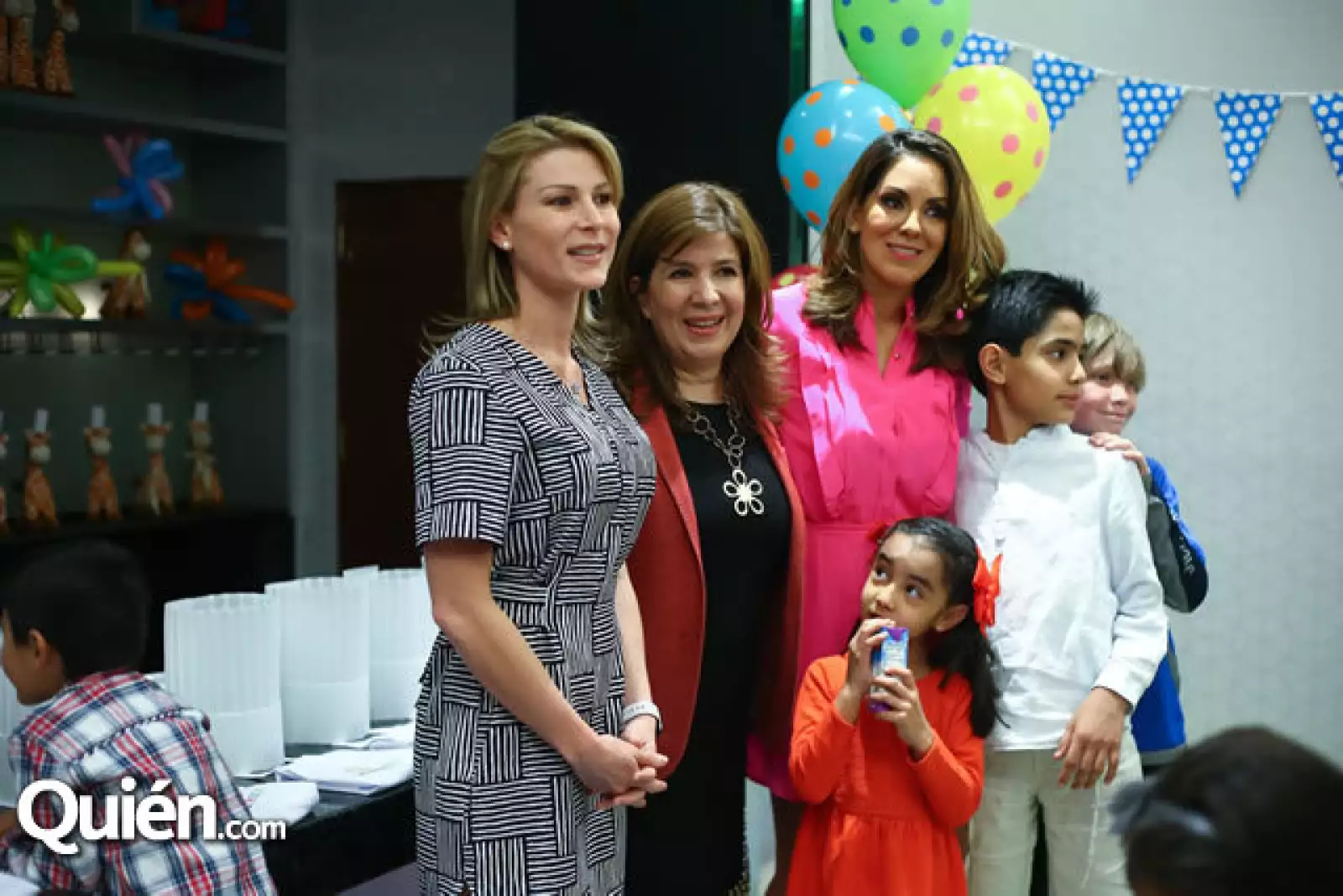 Fran Goncalves, Angélica Villalobos, Mari Rouss Sandhú, Gonzalo y María Antonia