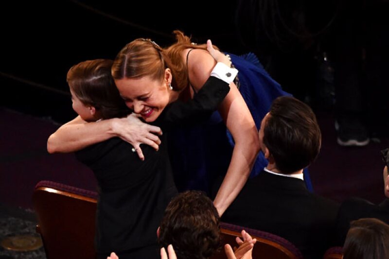 A quien agradeció principalmente fue a Jacob Tremblay, quien fue su hijo en el filme.