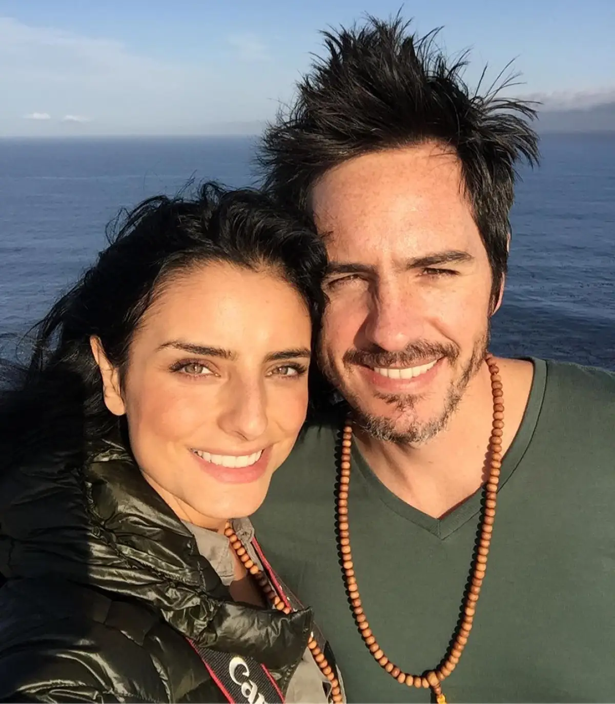 Aislinn Derbez y Mauricio Ochmann