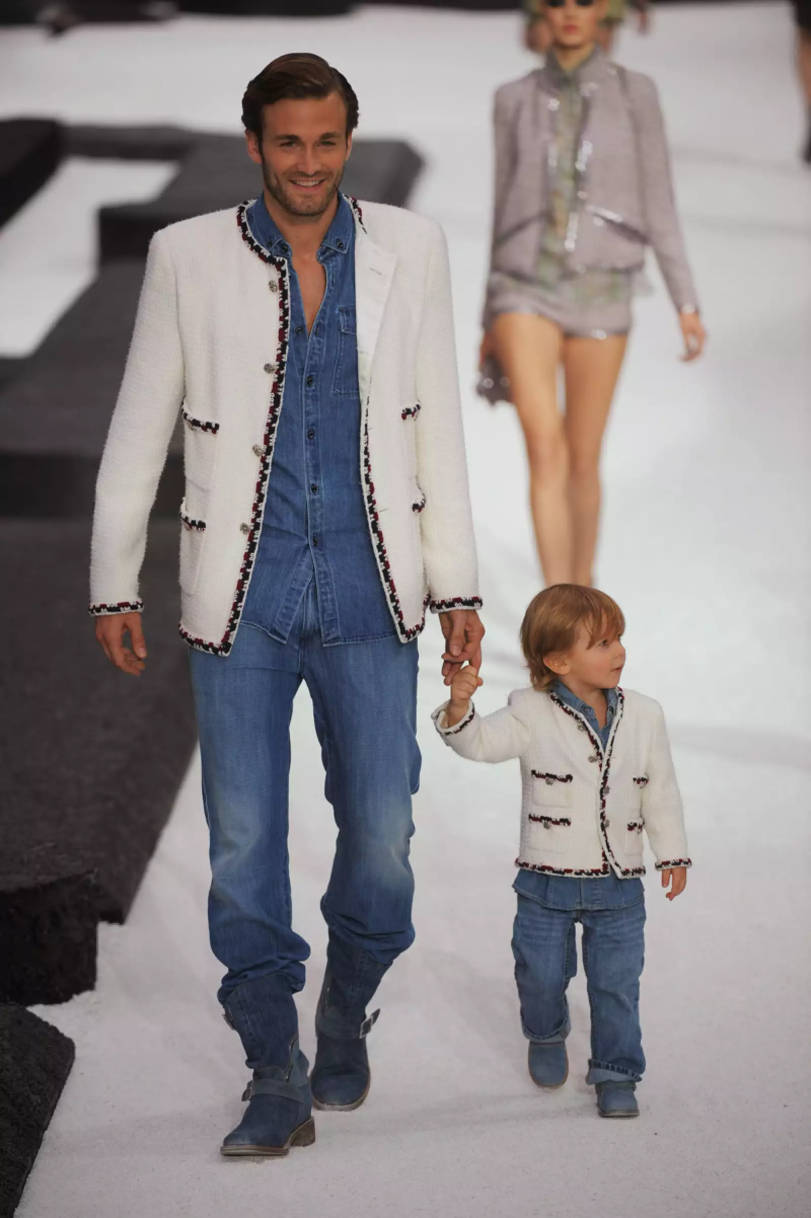 Chanel Spring 2011 RTW, Paris