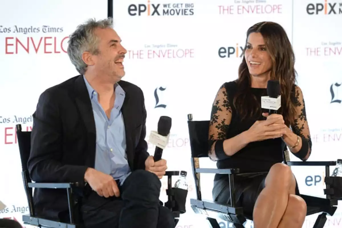El director confesó que luego de proponer a la actriz que participara en su filme, ella se negó asegurando que quería dedicarse a su hijo, sin embargo, por fortuna al final accedió.