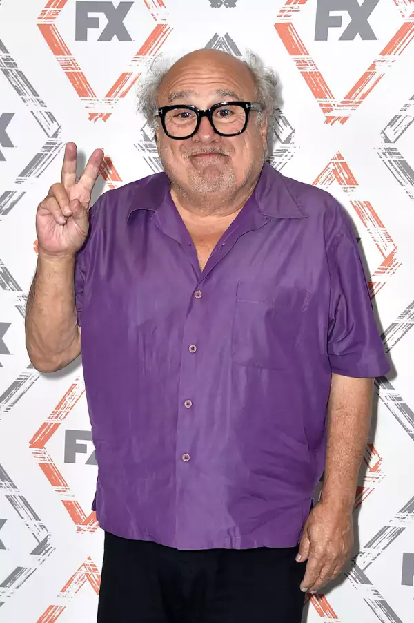 Danny DeVito asegura que su actuación del Pingüino fue mejor que la de Colin Farrell