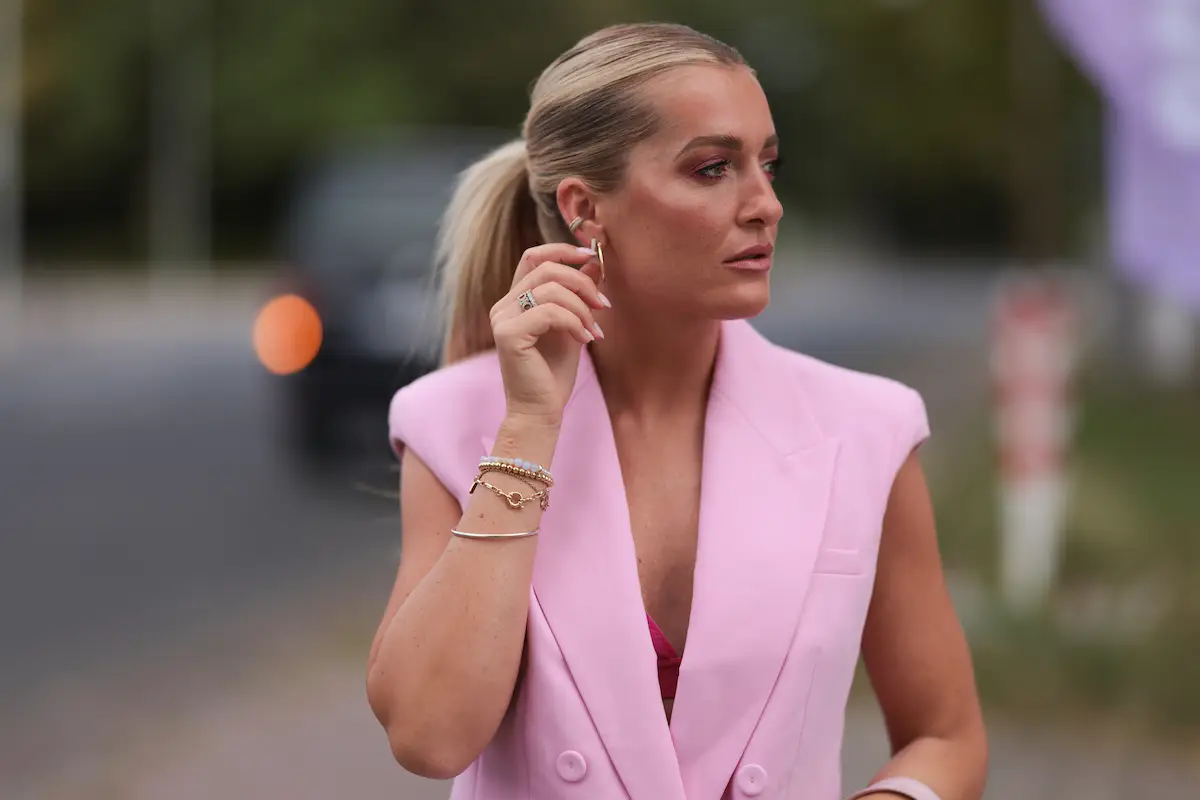 Street Style At Riani Cruise 2023 In Duesseldorf