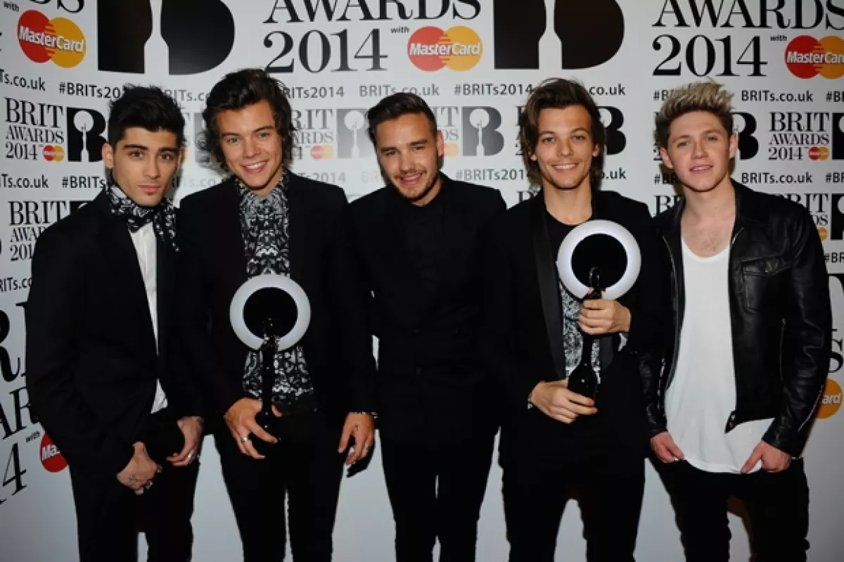 Zayn Malik, Harry Styles, Liam Payne, Louis Tomlinson y Niall Horan of como ganadores de los premios Brit Awards en febrero de este año.