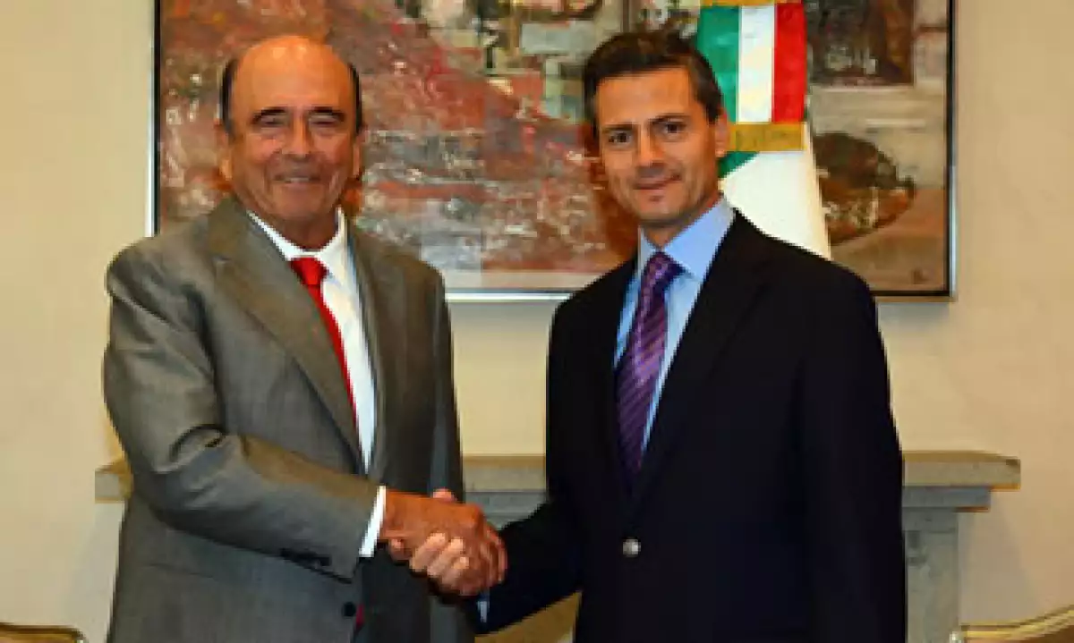 Emilio Botín se reunió con el presidente Enrique Peña Nieto. (Foto: Cortesía de Santander)