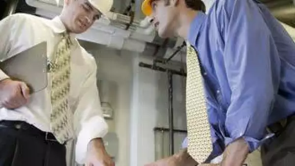 ingenieros-carrera-construccion-casco-JI.jpg