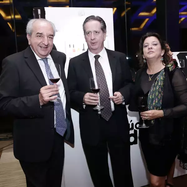 Cata Ayúdate a dar