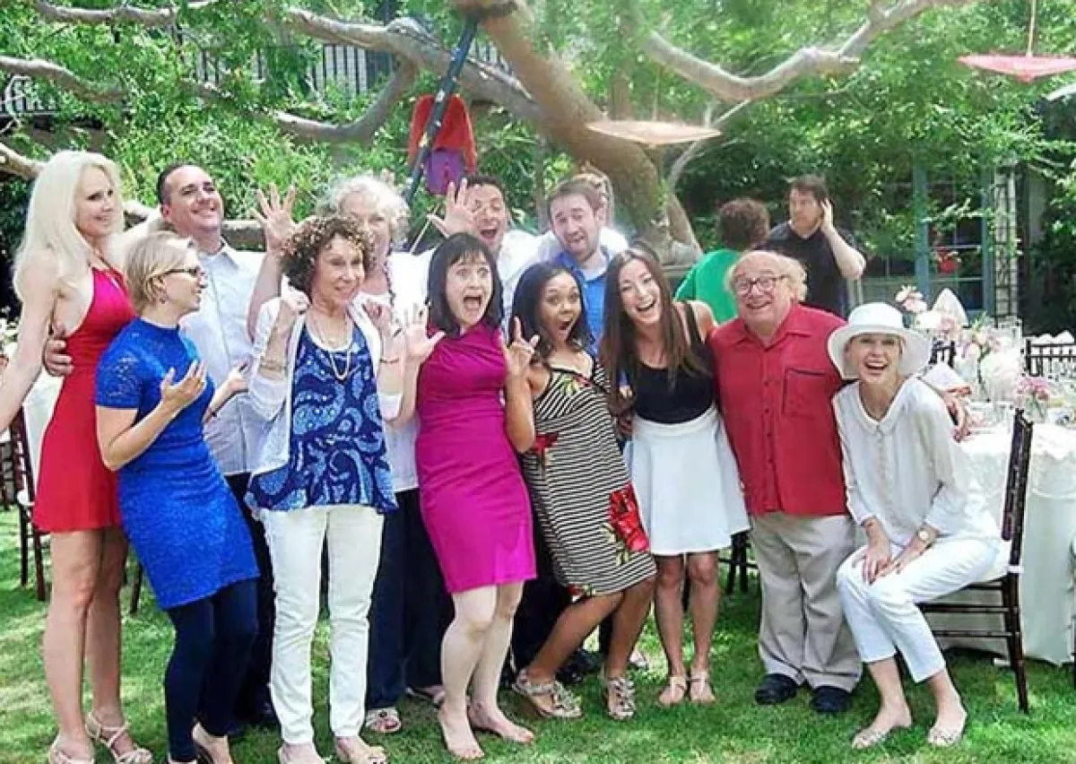 Mara Wilson compartió esta foto del elenco de la legendaria película infantil.
