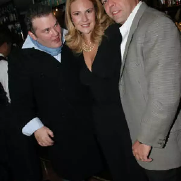 Enrique Aldrete, Paola Buch, Jimmy Buch