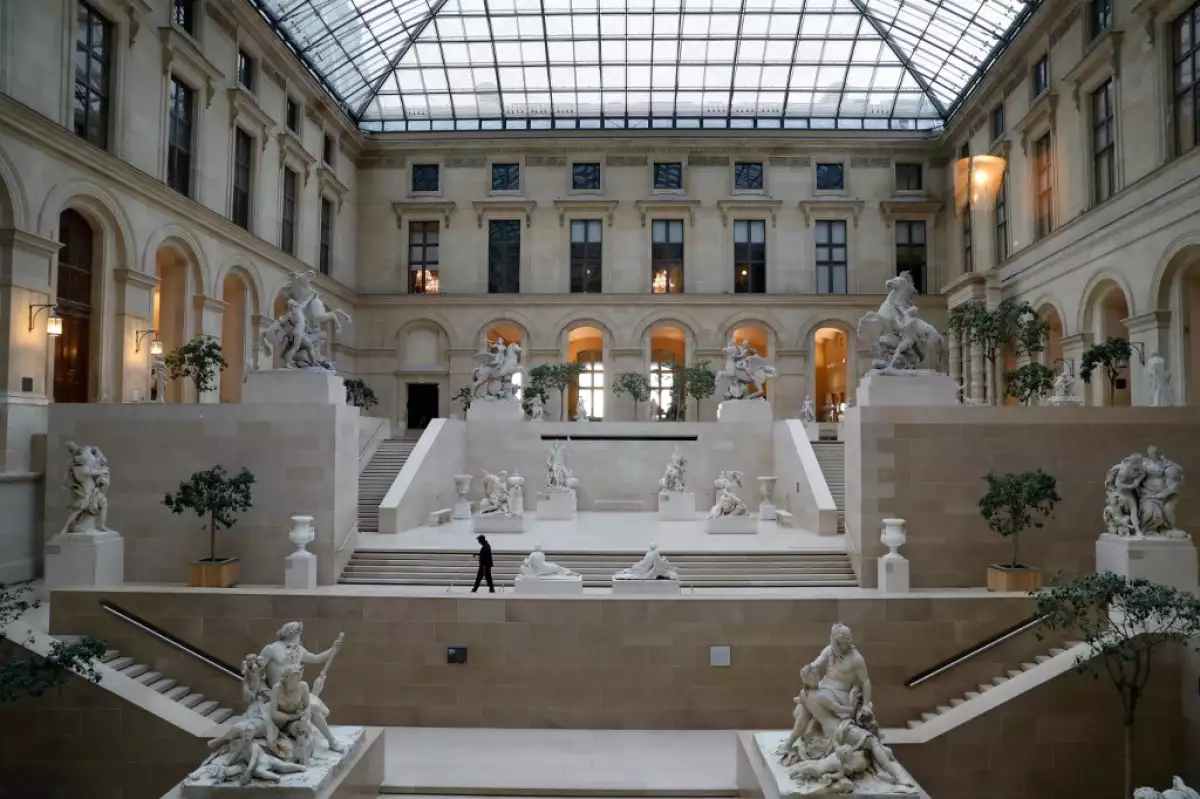 louvre