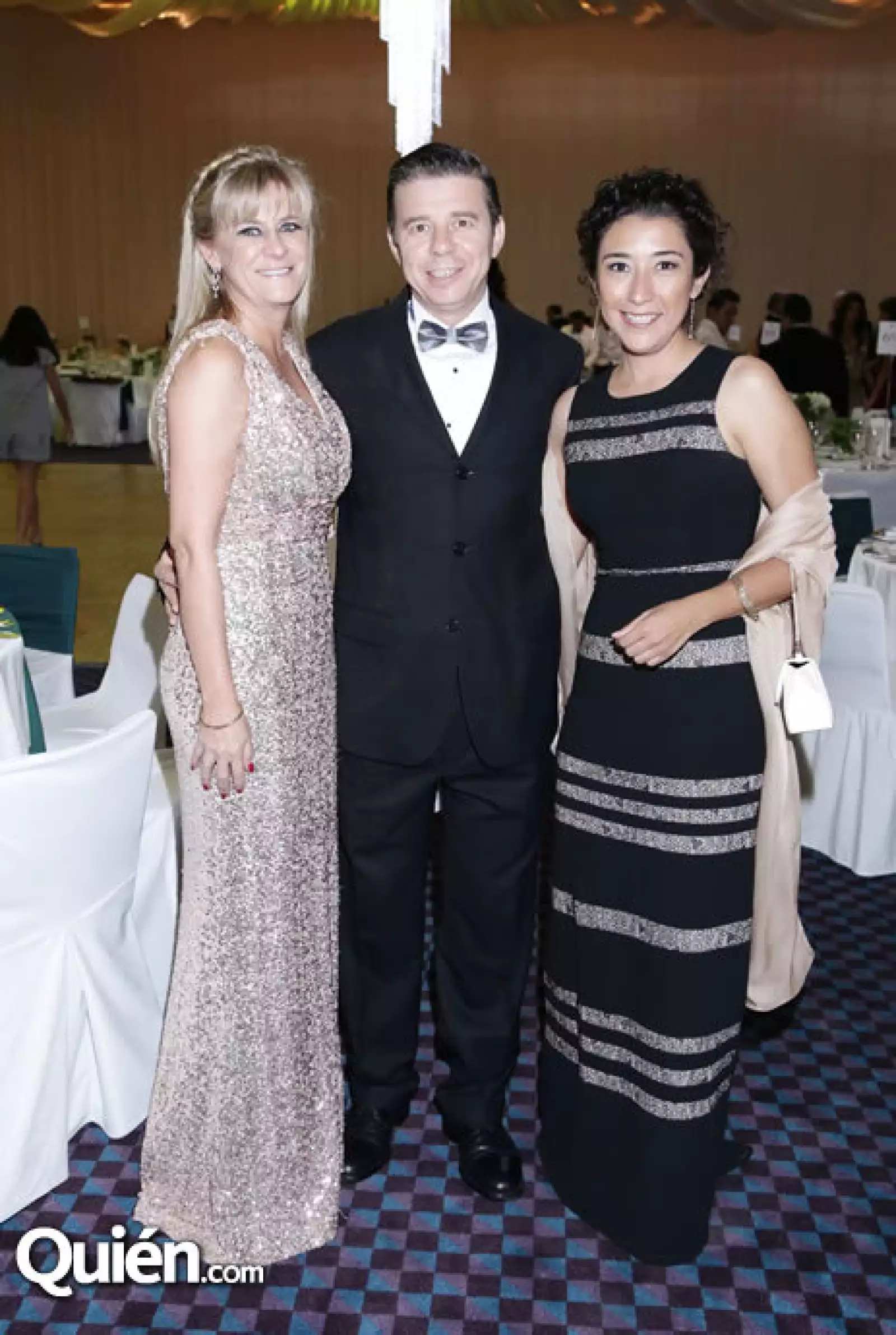 Victoria Icaza,Javier Chávez,Ivonne Miranda