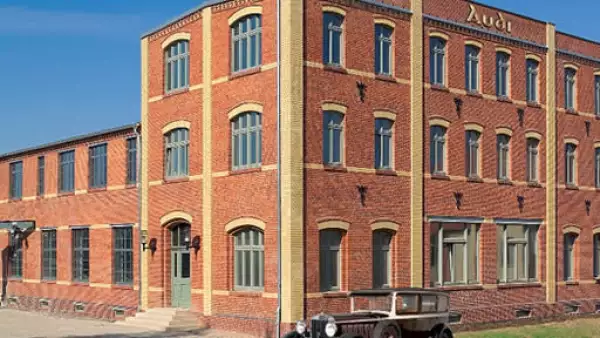 El Museo August Horch, que muestra la historia de Audi, está en el mismo edificio donde se fundo la empresa.