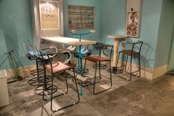 Bicycle bar
