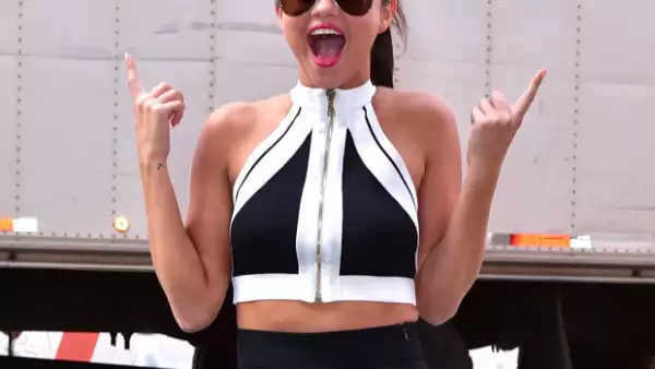 La joven estrella pop se convertirá en mentora del famoso programa, junto con la rapera Missy Elliott, Brad Paisley y John Fogerty.