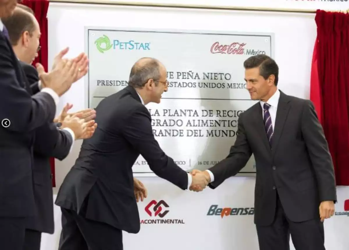 Pe�a Nieto inaugura planta PET de Coca Cola