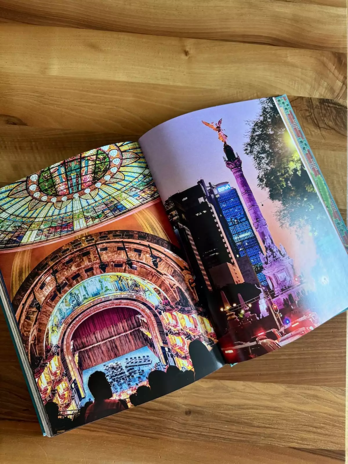 Mexico City un libro de editorial Assouline sobre la Ciudad de México