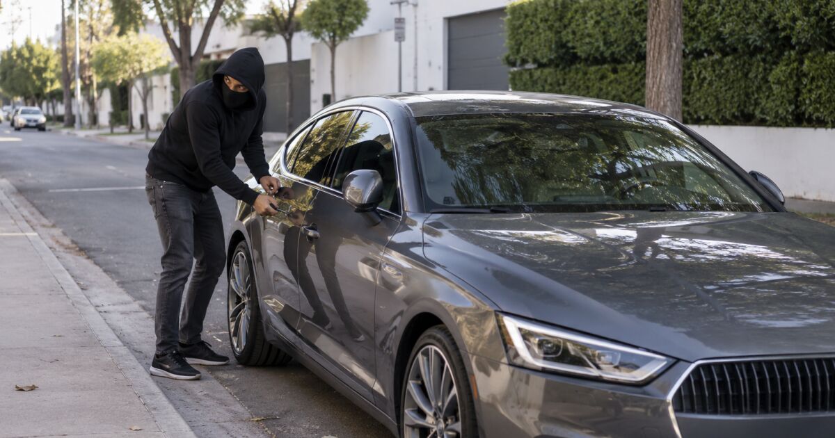 ROBO DE AUTOS SE DISPARA EN SEIS ESTADOS; SINALOA, EL EPICENTRO DEL HORROR