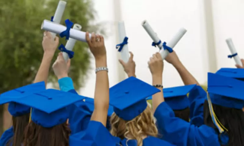 La UNAM tituló en 2010 a 18,598 alumnos aunque su matricula de alumnos por ciclo supera los 316,000 estudiantes. (Foto: Thinkstock)