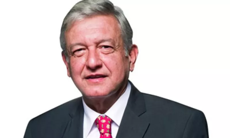 AMLO cambió su imagen en 2011 y venció a su contrincante Marcelo Ebrard, convirtiéndose así en el candidato único de su partido. (Foto: Alejandro Henández Olvera)