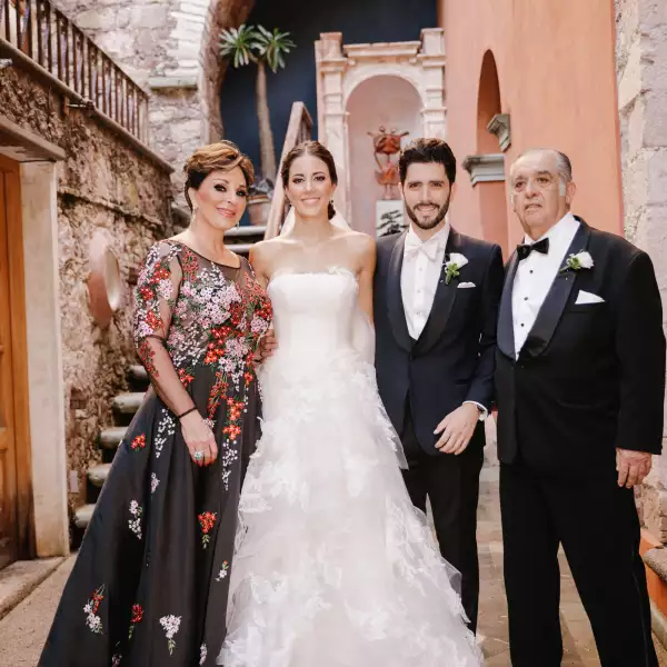 Gloria Patricia Aceves, Sofía Olson, Gonzalo y Gonzalo Leaño.jpg