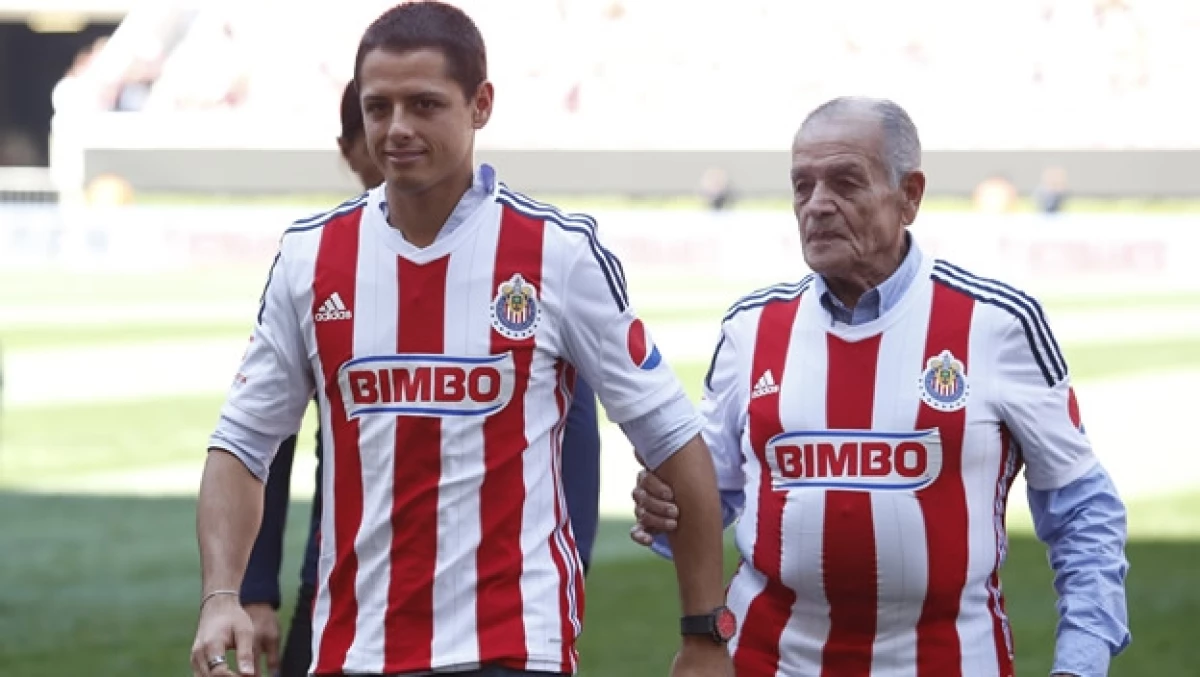 Javier Hernández, y Tomas Balcázar