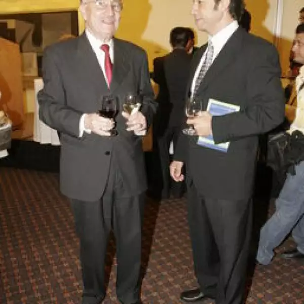 Pedro Velázco, Gustavo Solórzano