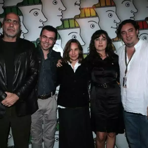 Agregó que su filme no era un esfuerzo personal, sino de equipo e hizo extensivo el agradecimiento a todos aquellos que estuvieron atrás de cámaras.