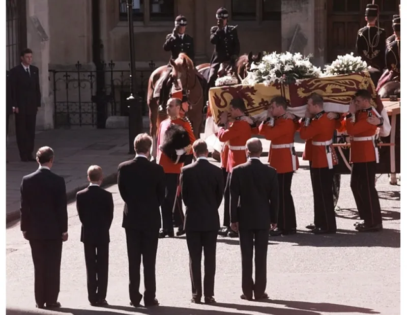 La muerte de Lady Di conmovió al mundo entero.