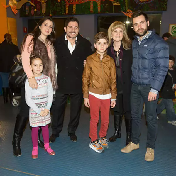 Patricia Rodríguez,Brabara Laguardia,Ernesto Laguardia,Erika Buenfil,Nicolás Buenfil,Alejandro Arguello