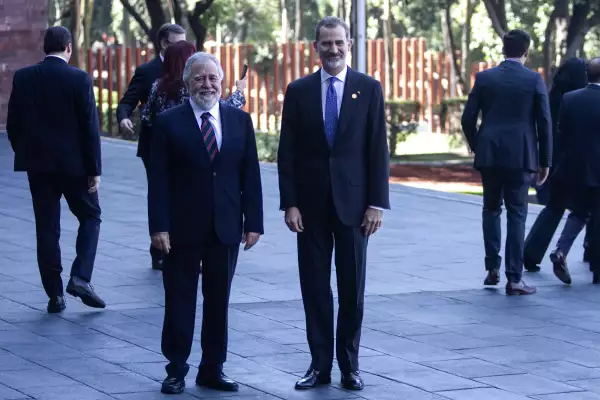 Rey de España Felipe VI llega a San Lázaro