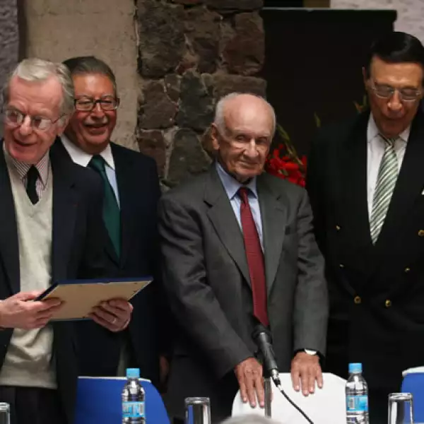 Homenaje a Jacobo Zabludovsky y Leon Davidoff.