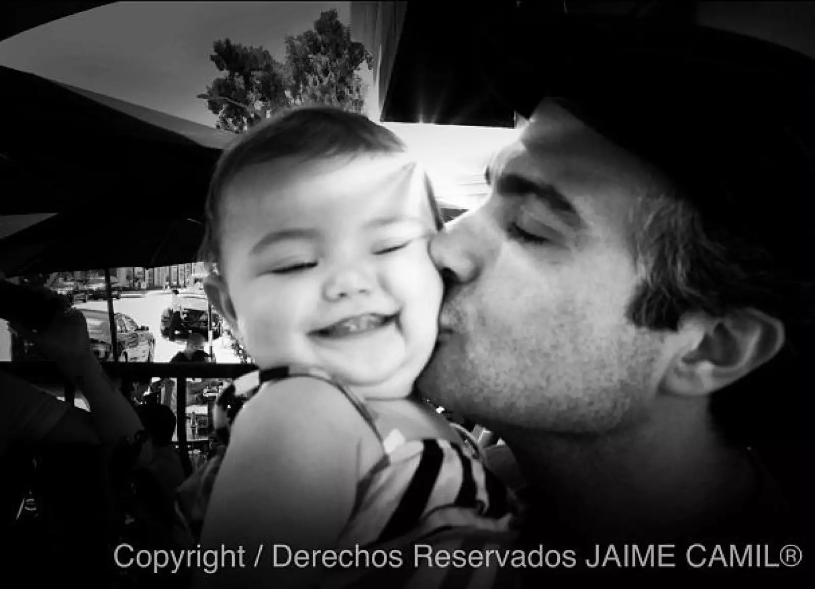 Actualmente Jaime Camil espera la llegada de un varón junto a su esposa Heidi Balvanera.