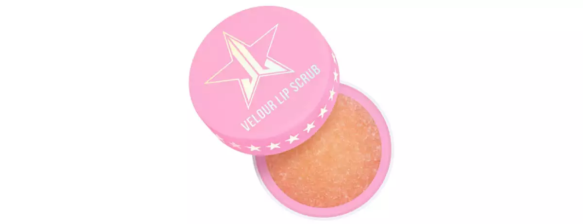 JEFFREE STAR-lipstick-labial-duracion-truco-tip-maquillaje-consejo-corre-corra-mueva.jpg