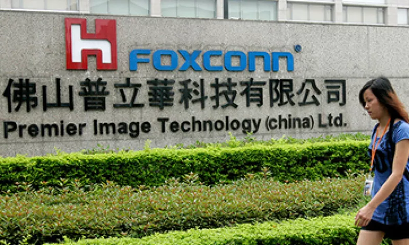 La compañía manufactura alrededor del 40% de los gadgets de electrónica de consumo del mundo. (Foto: Tomada de CNNMoney.com)