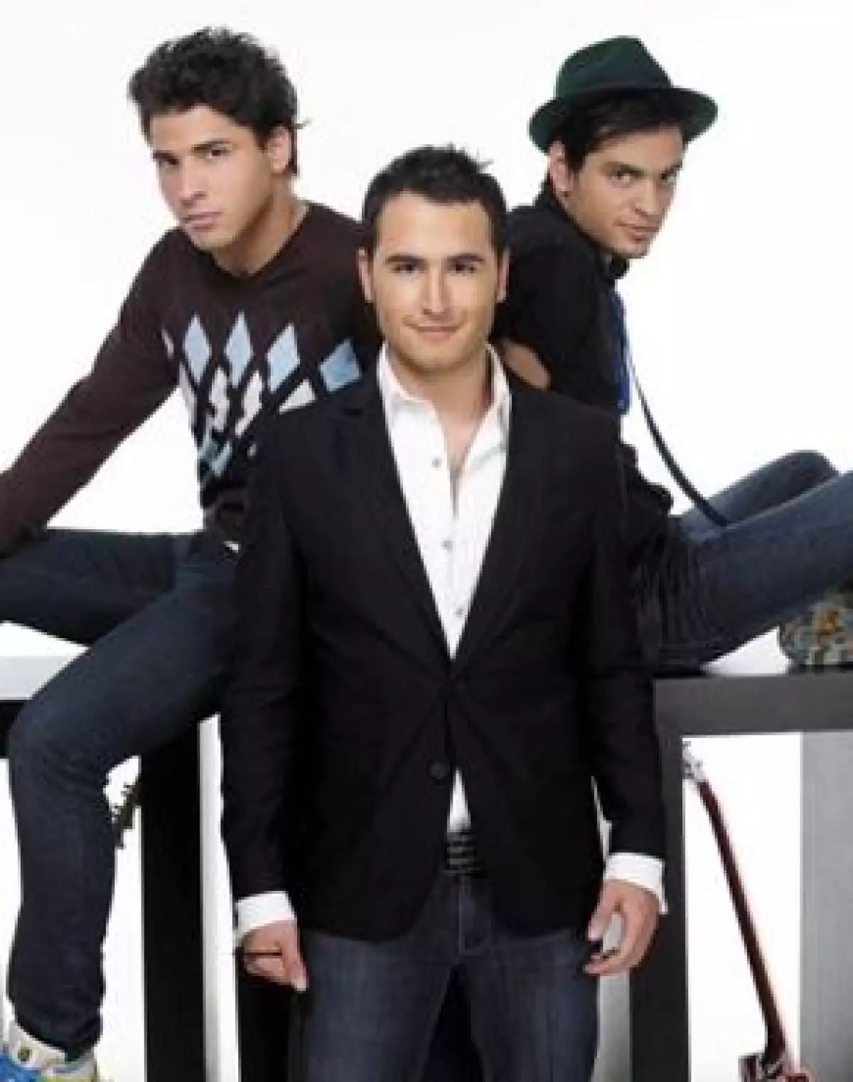 La banda platicó con Quién.com sobre su tercer álbum titulado "Un día más", disco de donde se desprenden canciones como "Inolvidable" y "Fui".