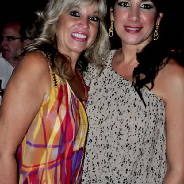 Sissi Cornish y Mónica Manautou