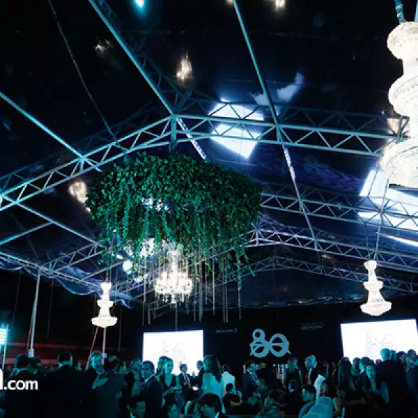 Aniversario 80 Devlyn