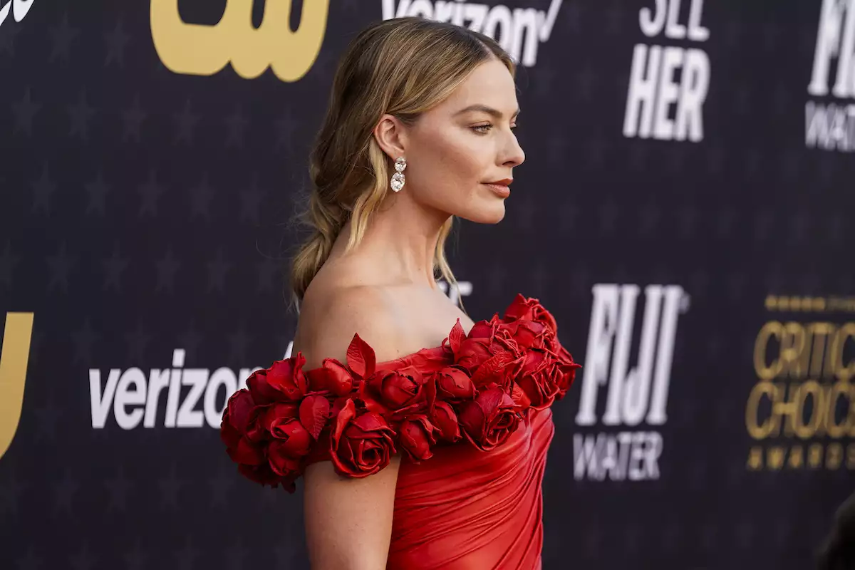 Margot Robbie Critics Choice Awards 2024 