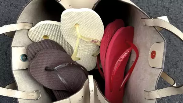 Sandalias en la ciudad