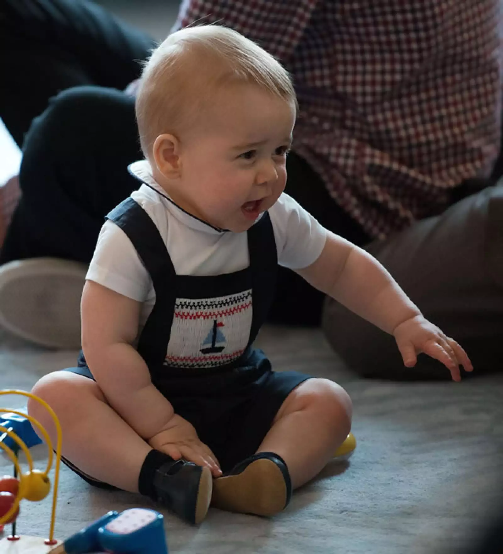 George es bastante despierto y adelantado para su edad.