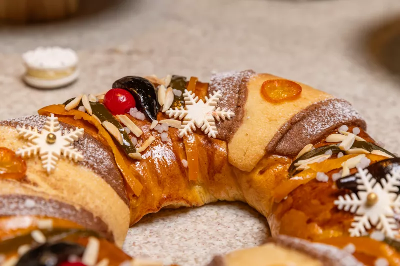 Imagen de una rosca de reyes tradicional.